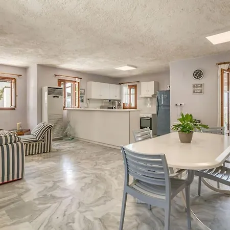 Manios Glisidia Sea View