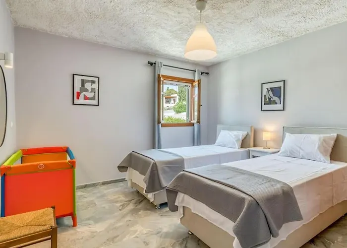 Manios Glisidia Sea View Villa *